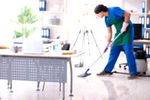 Servicio de Aseo-Oficinas-en-Santiago-Empresa-Eulen